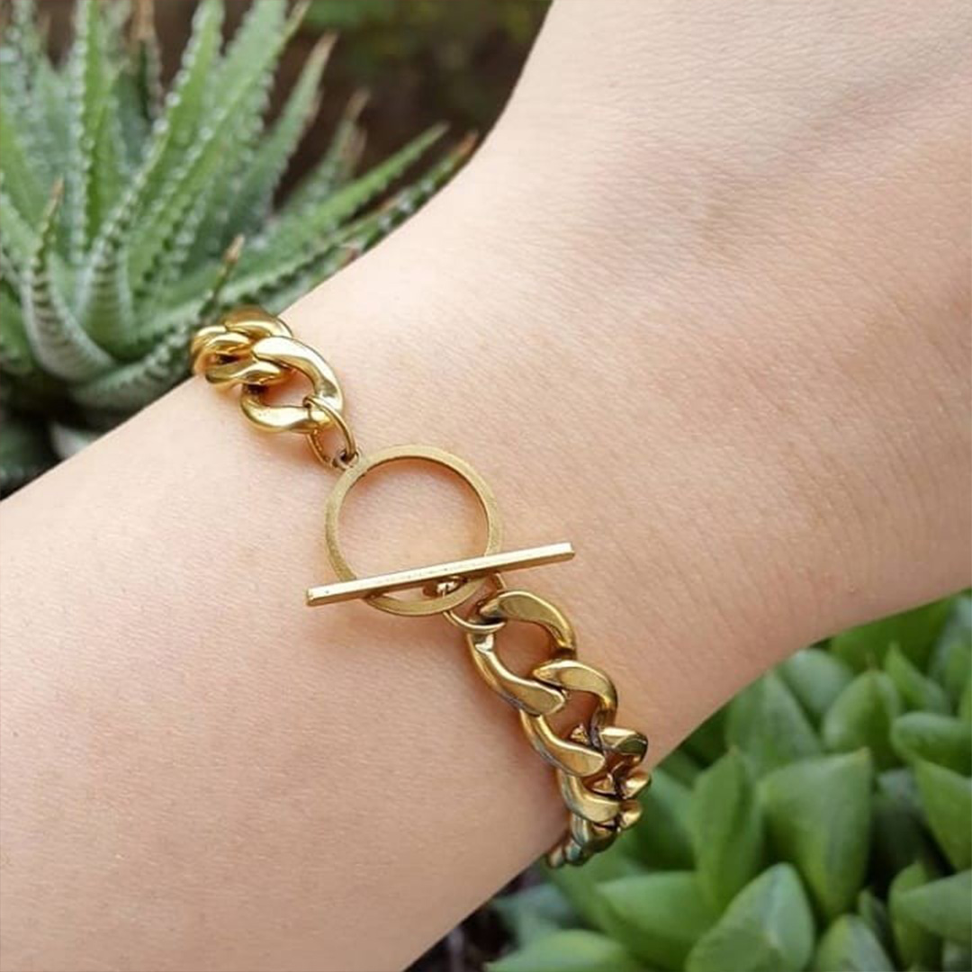 دستبند استیل اسپرت کارتیه با قفل تی