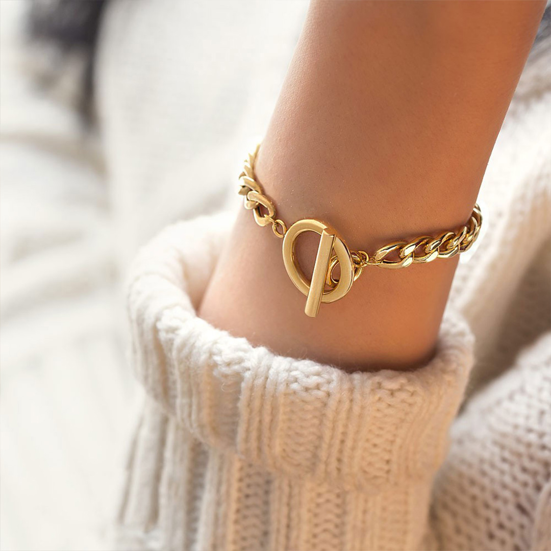 دستبند استیل اسپرت کارتیه با قفل تی