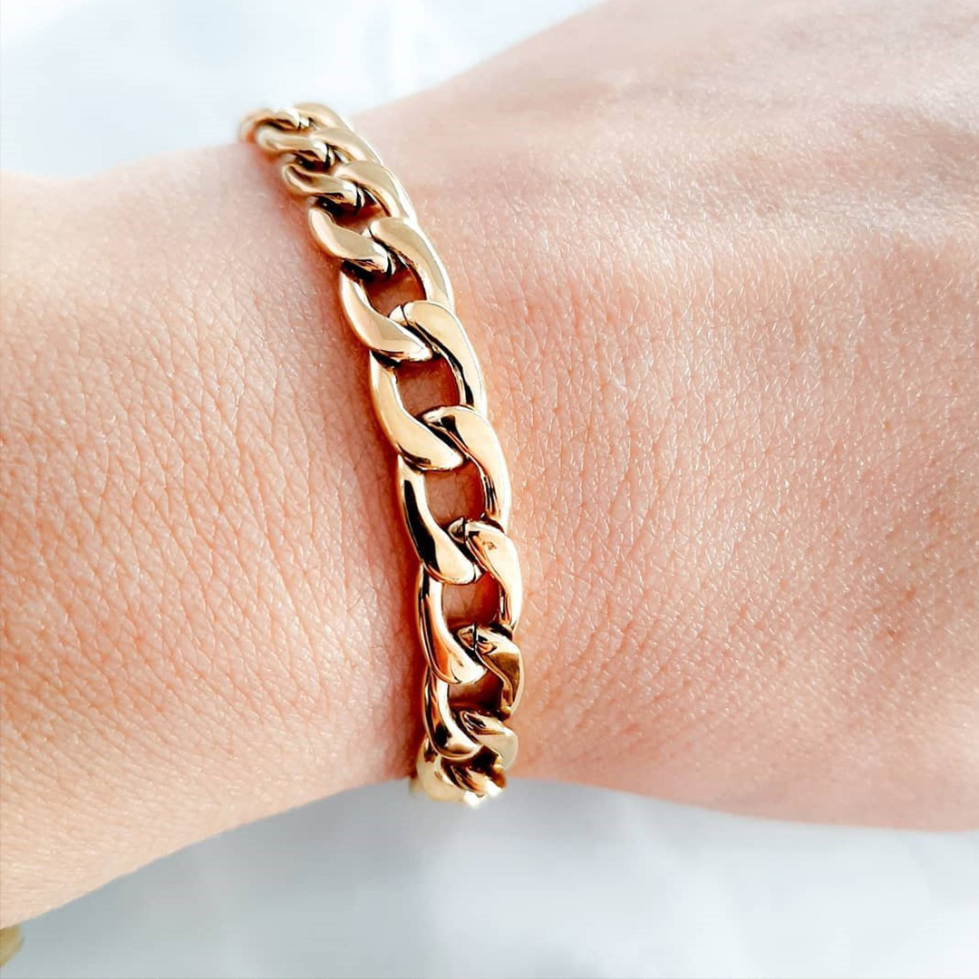 دستبند استیل اسپرت کارتیه با قفل تی